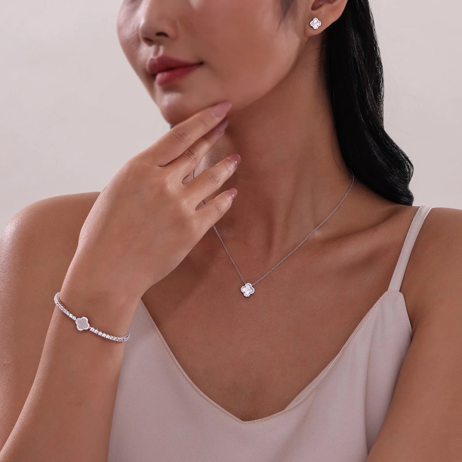 Halo Necklace 0.49