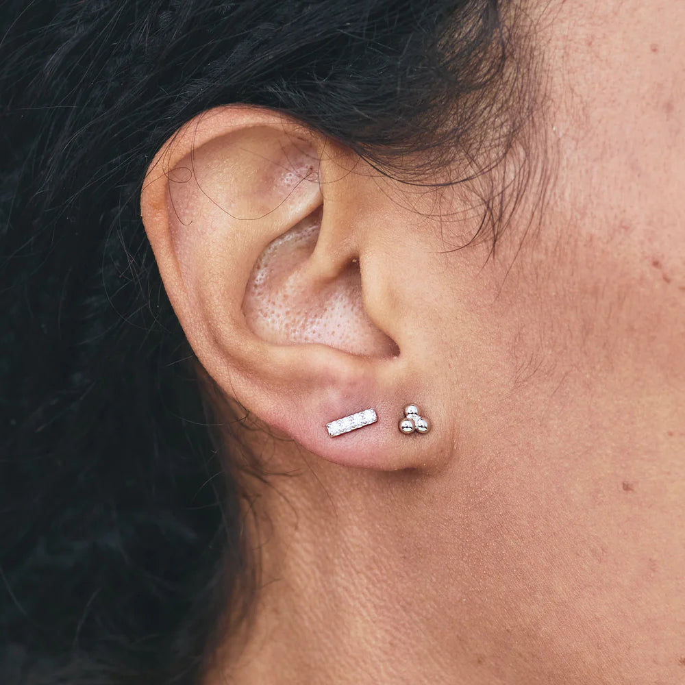 Maeda Bar Studs